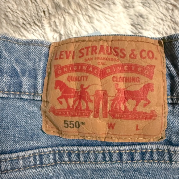 Men’s Levi Jeans SZ 44/30 - Picture 2 of 8